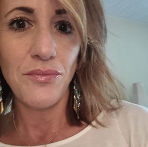 Meet your Posher, Michele